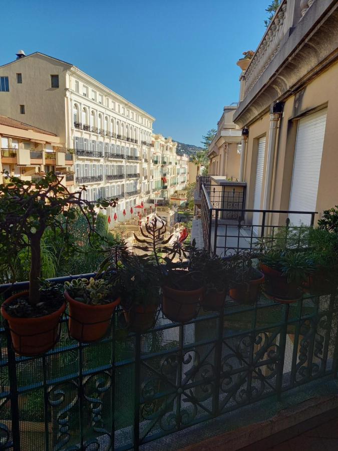 Victoria Appartement Menton Exteriör bild